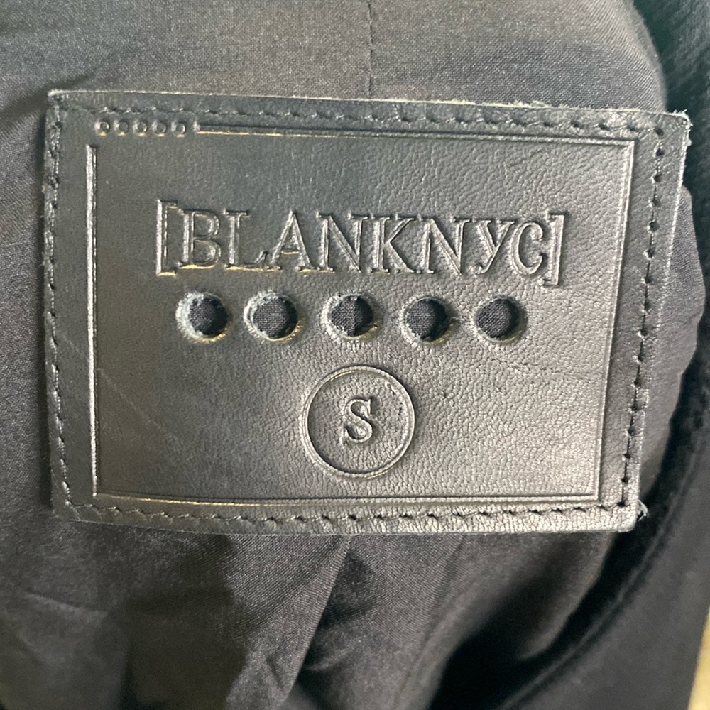 BlankNYC Mesh Detail Crepe Jacket In Windy City Black S - Picture 5 of 12